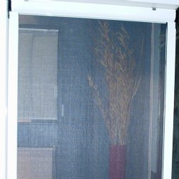 Mosquitero para ventana en malla sinttica