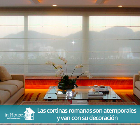 Cortinas romanas en sala de estar