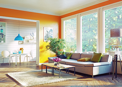 Las cortinas sheer royal se acoplan a las grandes ventanas Cortinas sheer royal, ventanales de una sala