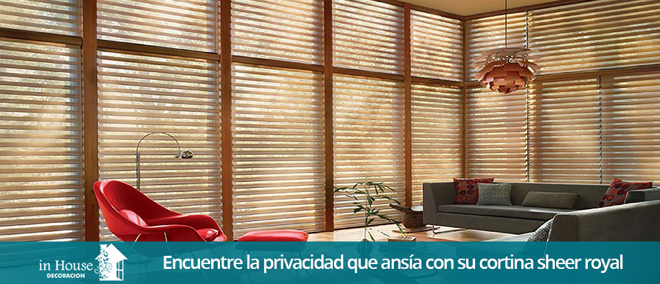 Cortinas sheer royal en sala de estar